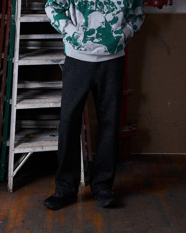 PLEASURES STARRY SWEATPANTS - BLACK