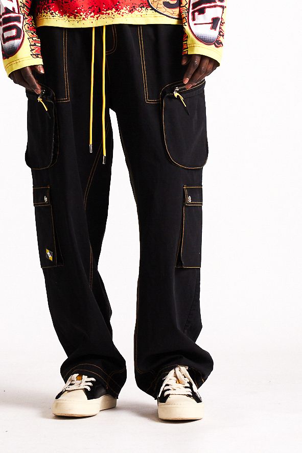 Diet Starts Monday Contrast Cargo Pants - Black
