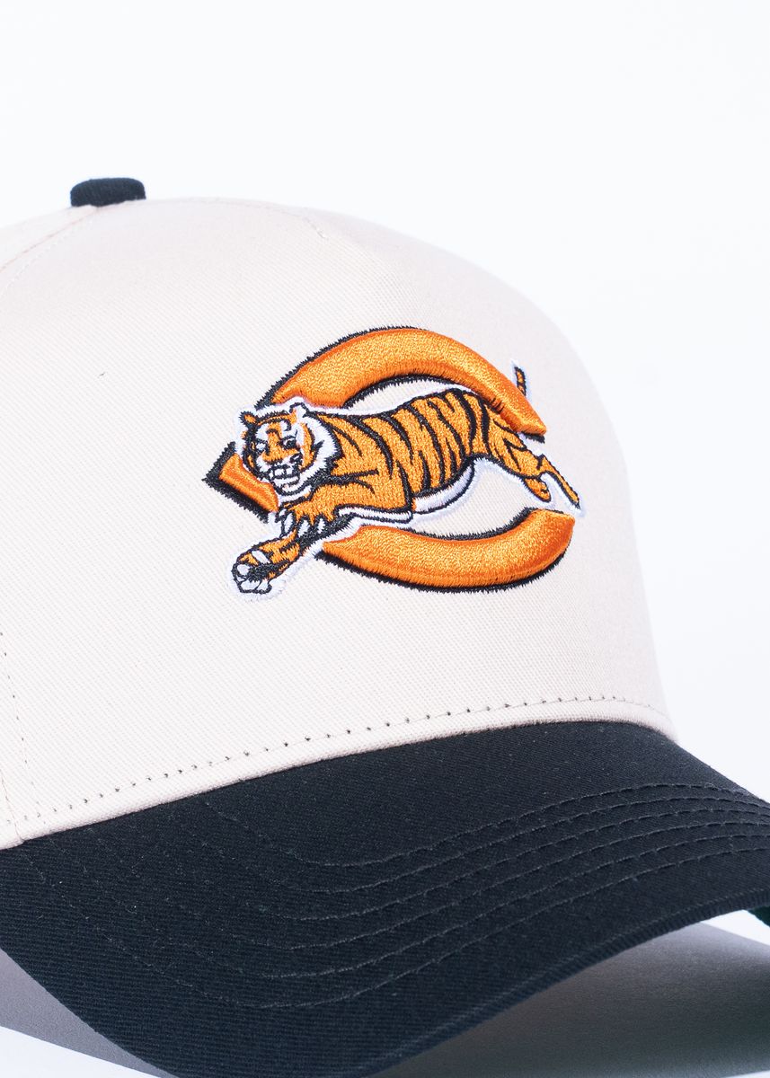 Reference Rengals  - Cream/Black