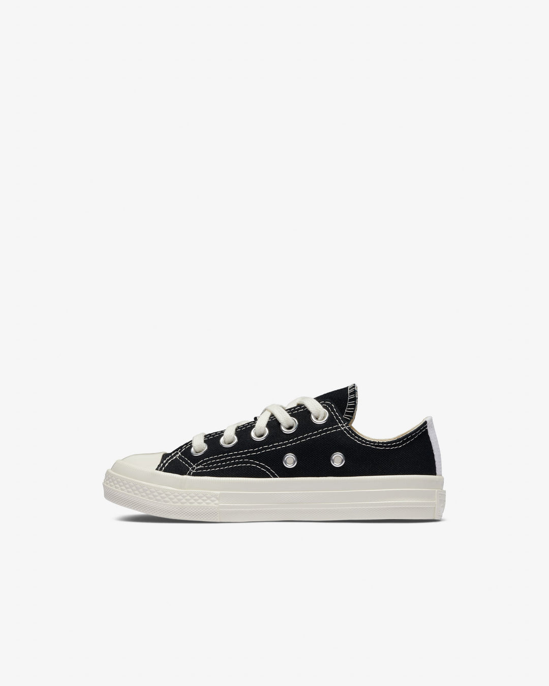 Comme des Garçons PLAY Kids' Small Red Heart Chuck Taylor All Star '70 Low Sneakers - Black - AZ-K501-001-1