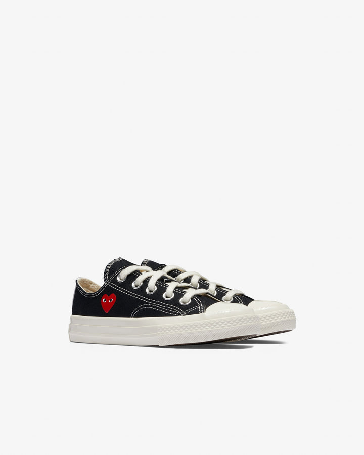 Comme des Garçons PLAY Kids' Small Red Heart Chuck Taylor All Star '70 Low Sneakers - Black - AZ-K501-001-1