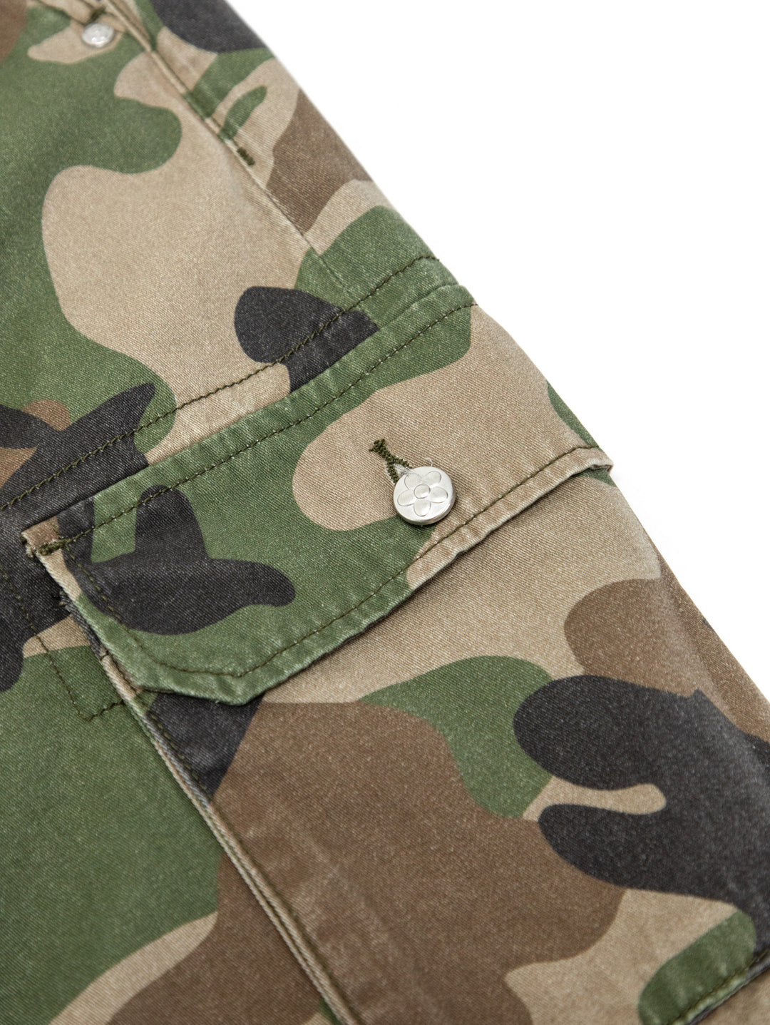 Vandy The Pink Woodland Camo Shorts Green