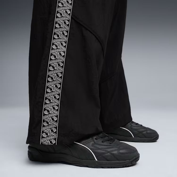 PUMA King Indoor Premium Unisex Sneakers - PUMA Black-PUMA White