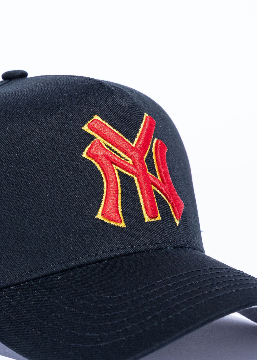 Reference NY - Black/Red/Gold